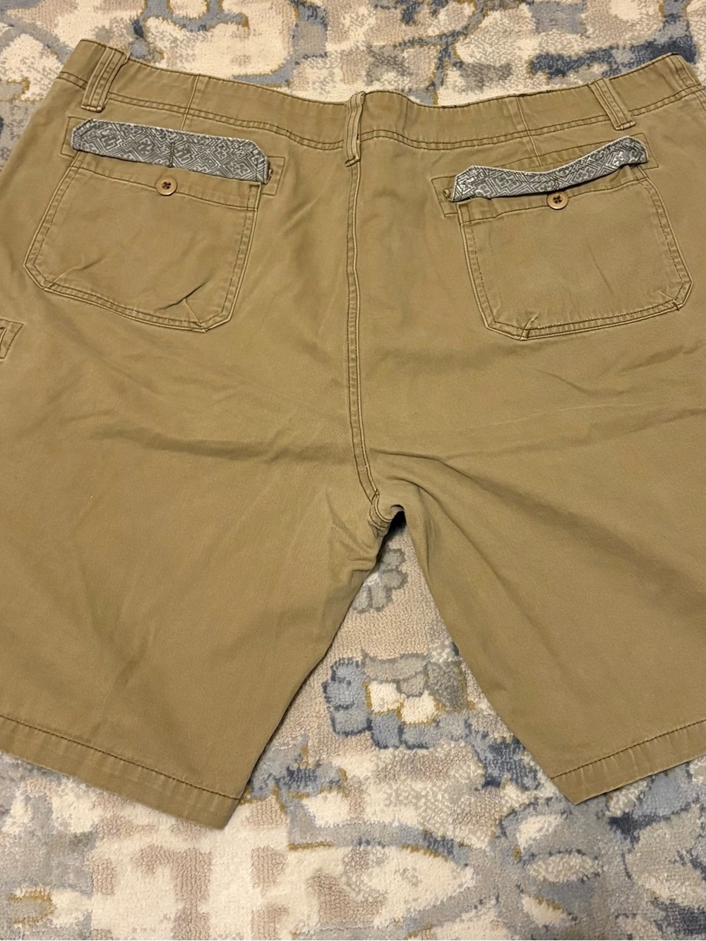 Men’s Tan Cargo Shorts - Picture 2 of 3